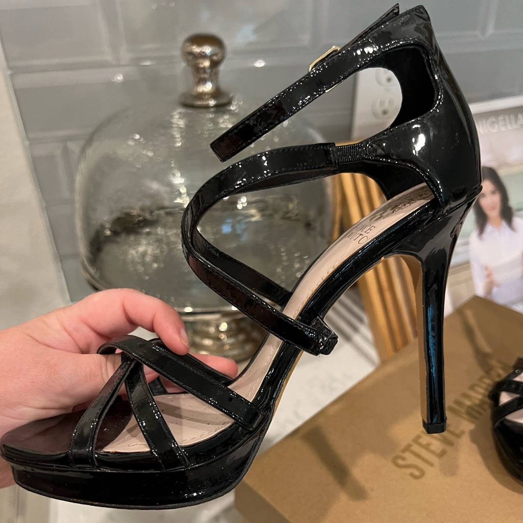 New Vince Camuto Amelia Patent Heels